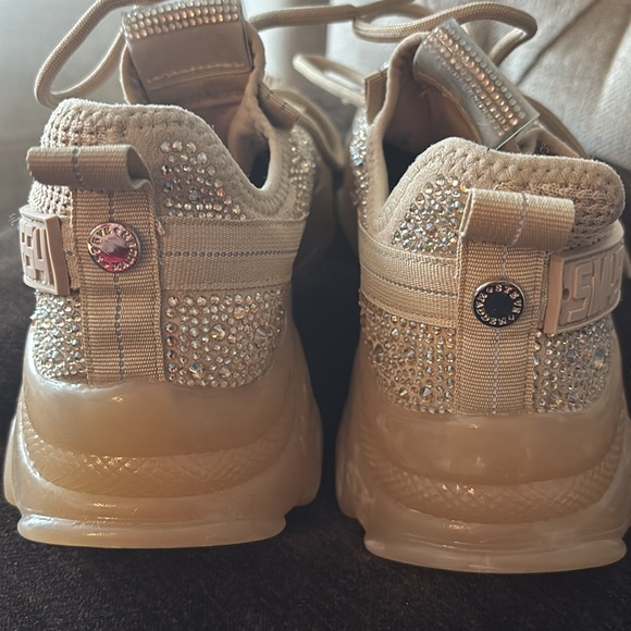 New, no box, worn for half a day only. - Picture 4 of 10